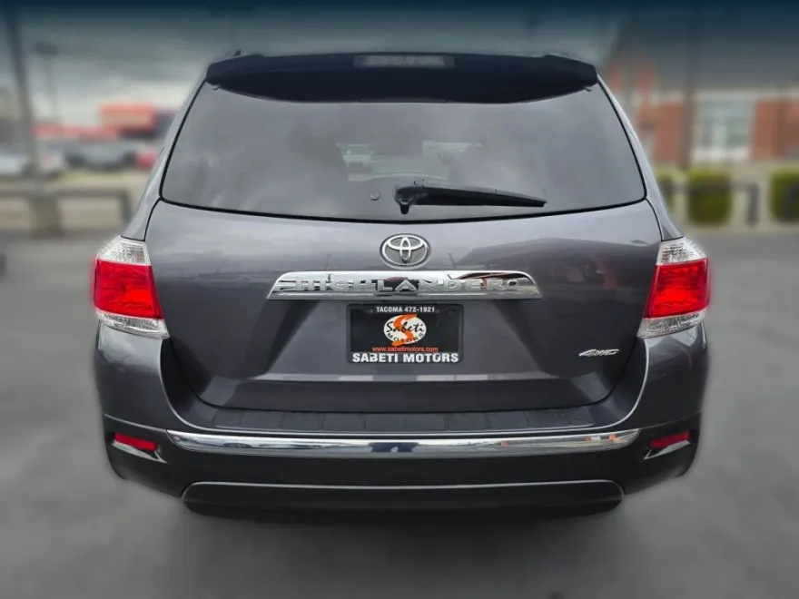 2012 Toyota Highlander SE Sport photo 1