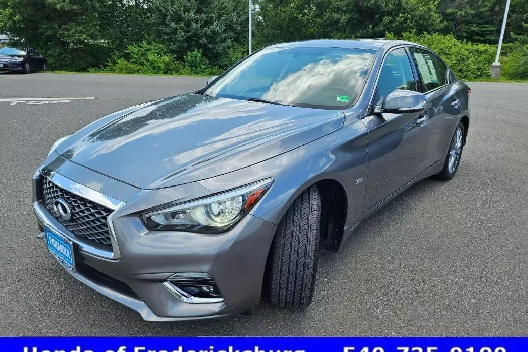 2018 Infiniti Q50 3.0t LUXE photo 1