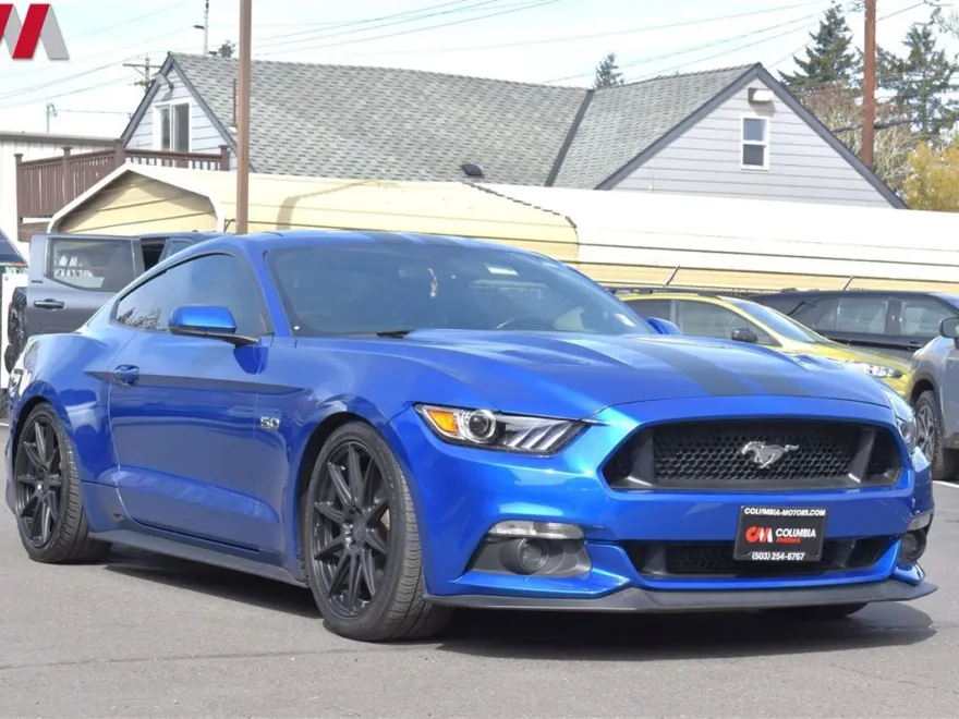 2017 Ford Mustang GT Premium photo 1
