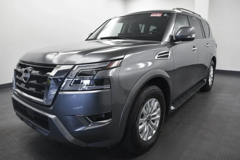 2023 Nissan Armada SV photo 1