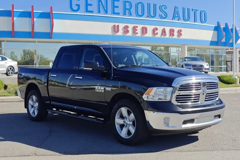2015 Ram 1500 SLT photo 1