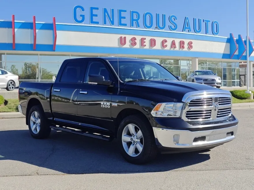 2015 Ram 1500 SLT photo 1