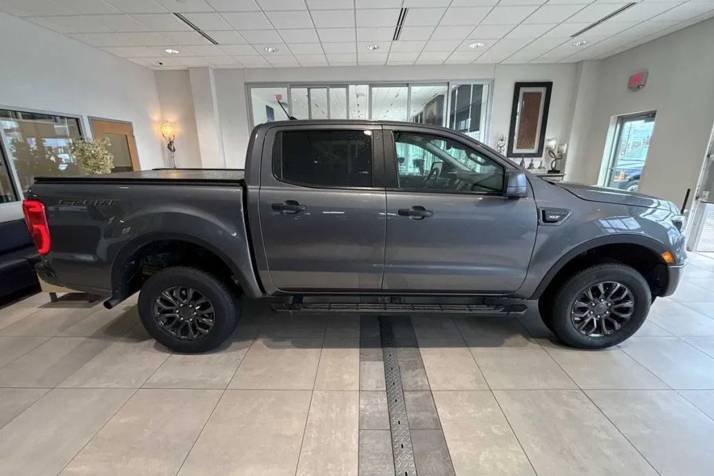 2023 Ford Ranger XLT photo 1