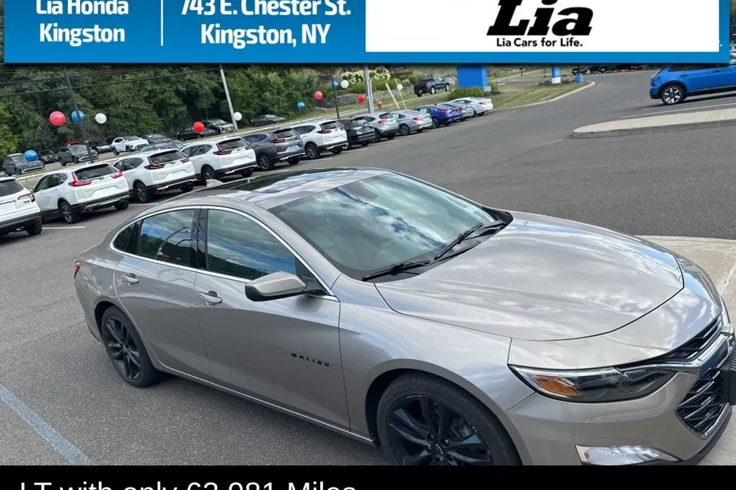 2022 Chevrolet Malibu 1LT photo 1