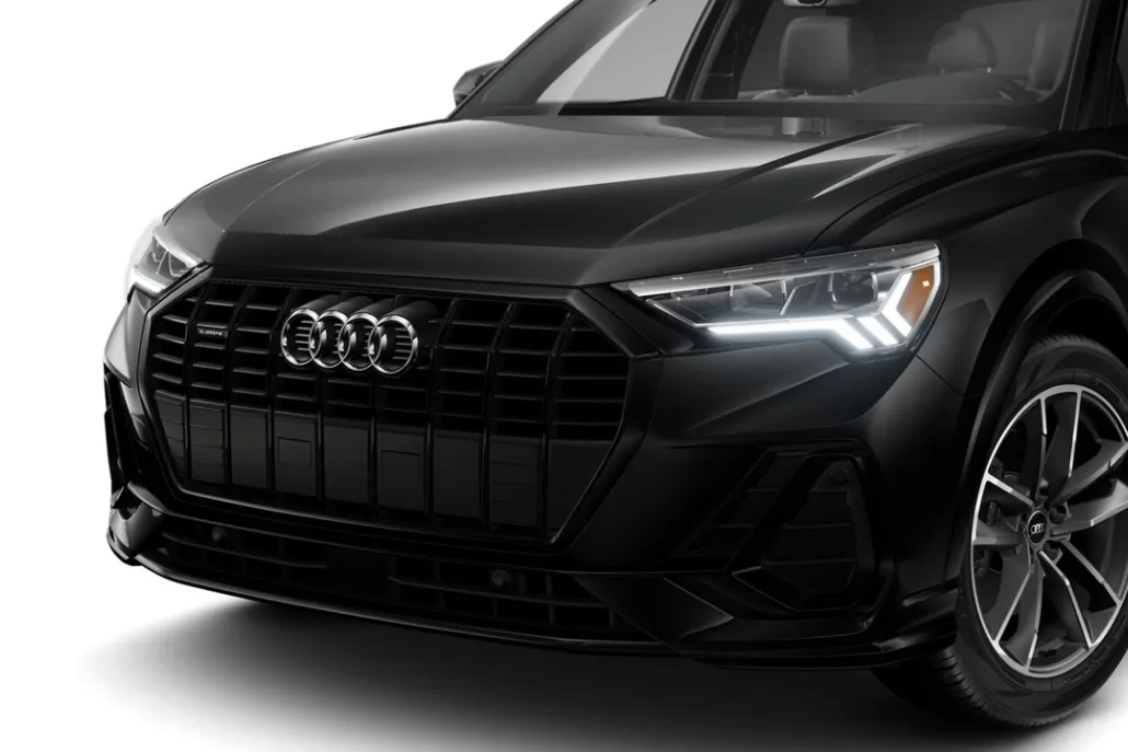2025 Audi Q3 45 TFSI S line Premium photo 1
