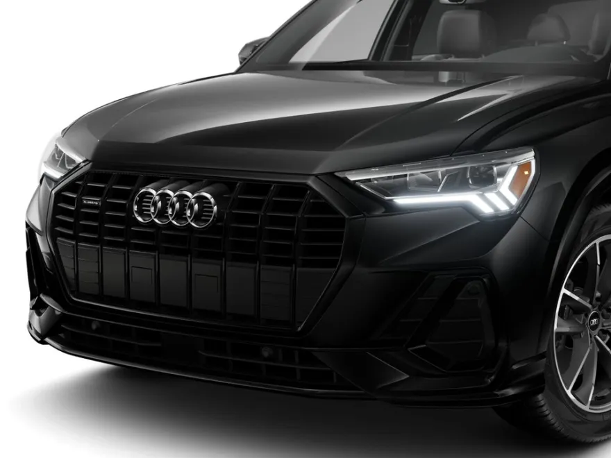 2025 Audi Q3 45 TFSI S line Premium photo 1