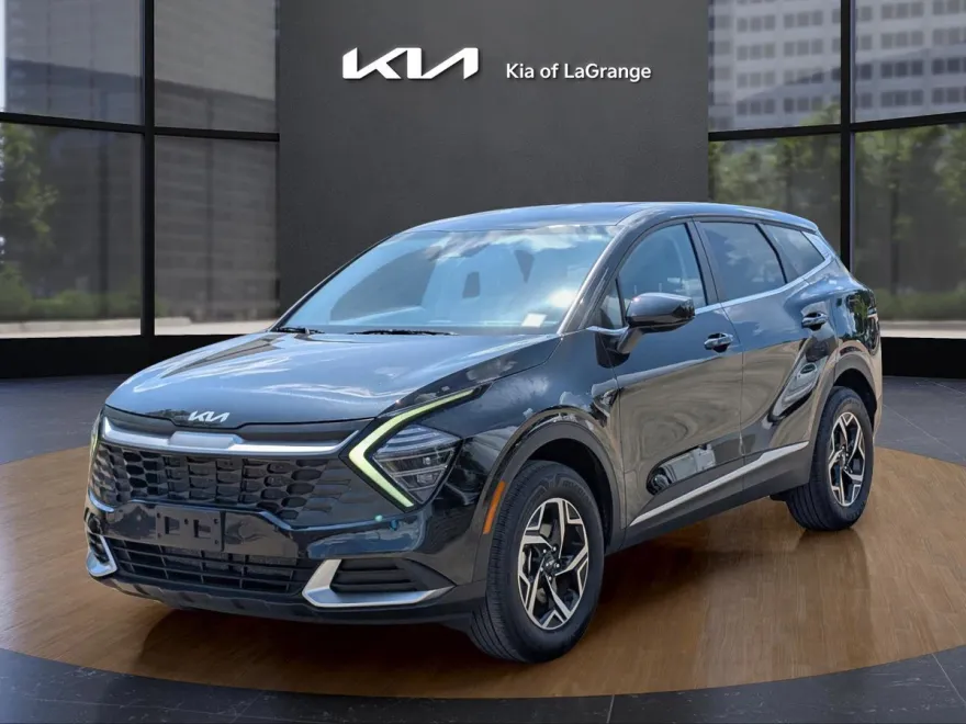 2024 Kia Sportage LX photo 1