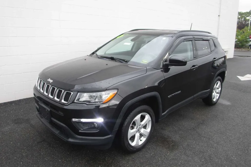 2018 Jeep Compass Latitude photo 1