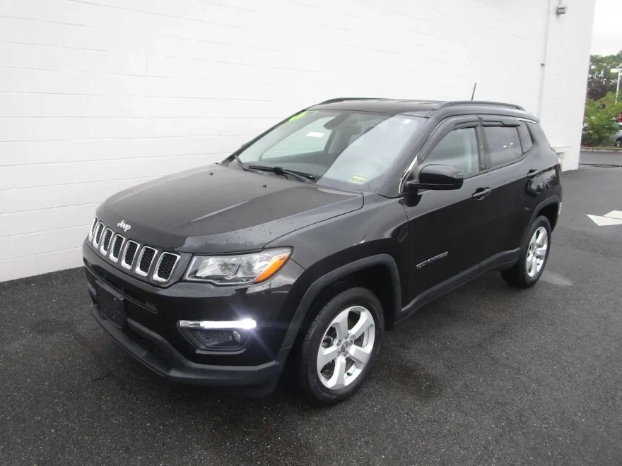 2018 Jeep Compass Latitude photo 1