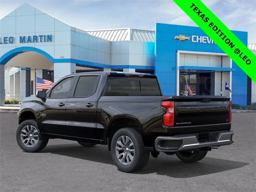 2026 Chevrolet Silverado 1500 LT photo 1
