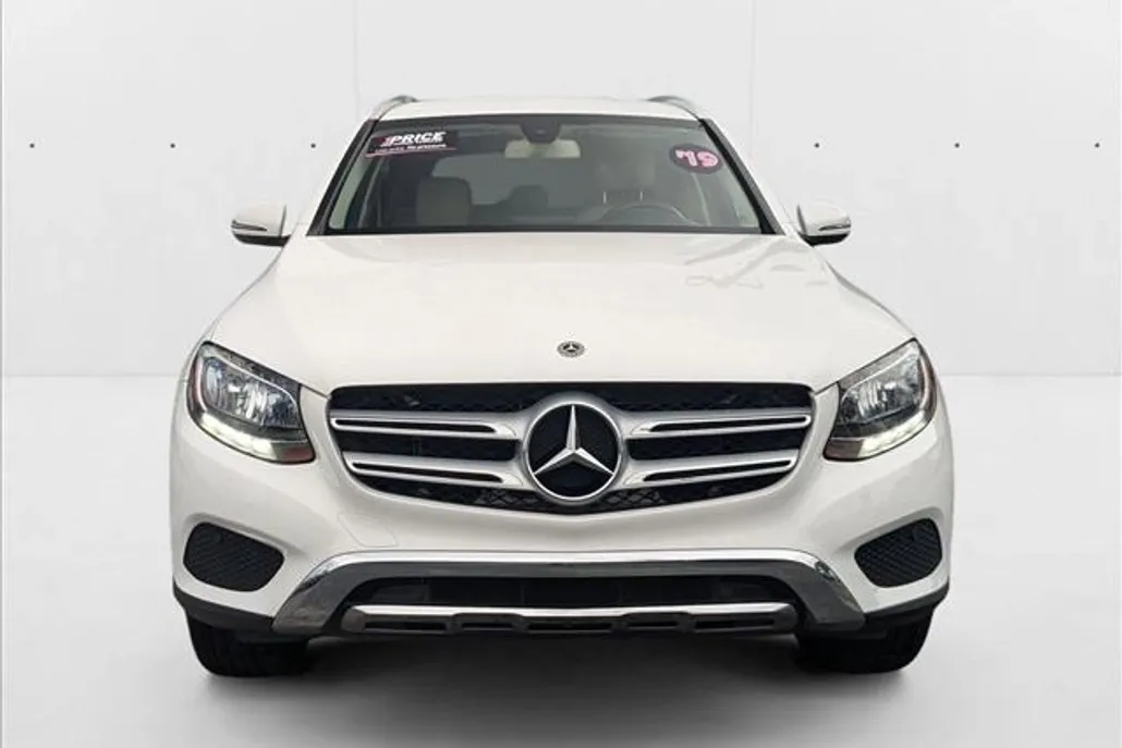 2019 Mercedes Benz GLC 300 photo 1