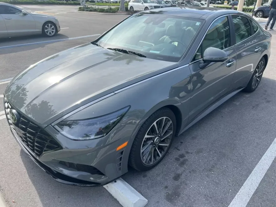 2020 Hyundai Sonata Limited photo 1