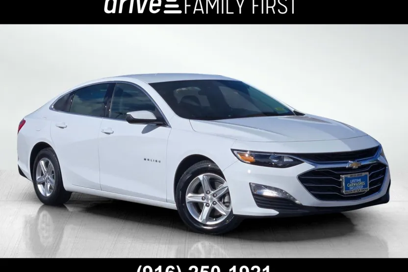 2024 Chevrolet Malibu 1LT photo 1
