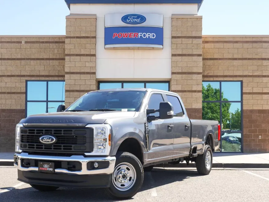 2024 Ford F-250 photo 1