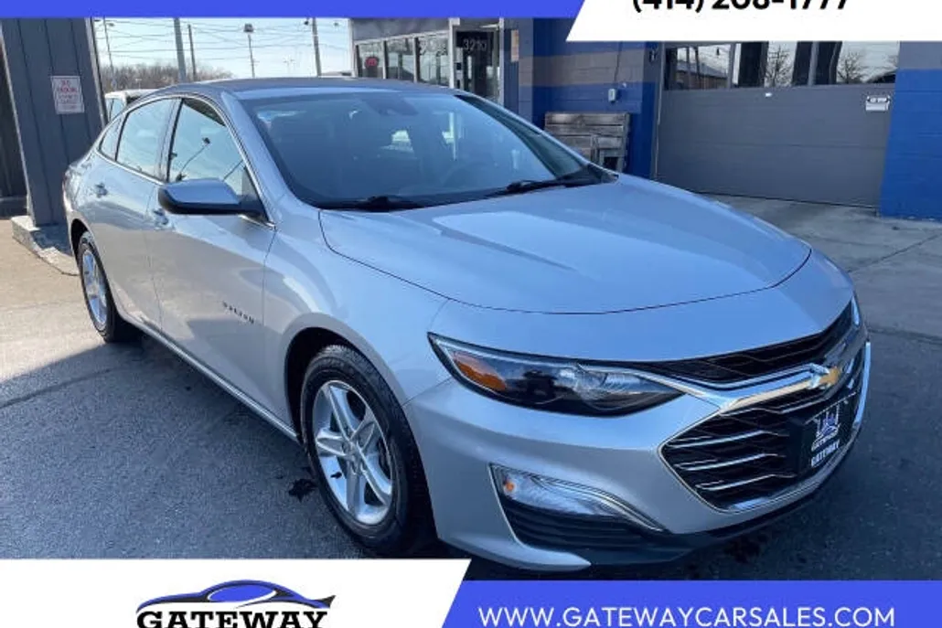 2021 Chevrolet Malibu LS photo 1