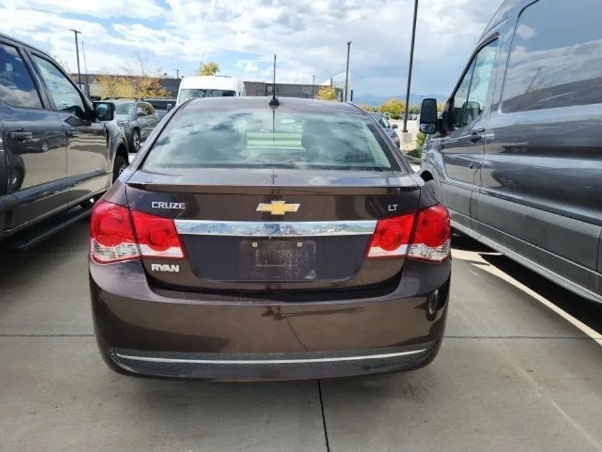 2015 Chevrolet Cruze photo 1
