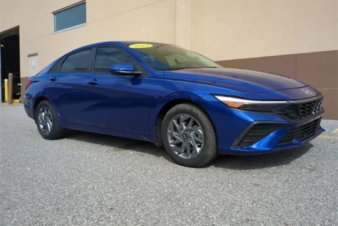 2024 Hyundai Elantra Hybrid Blue photo 2