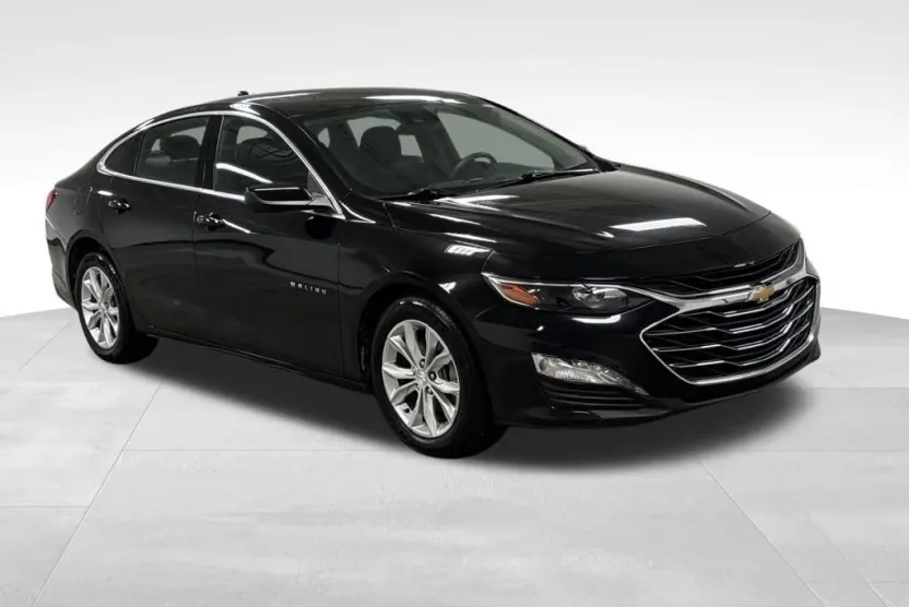 2023 Chevrolet Malibu 1LT photo 1