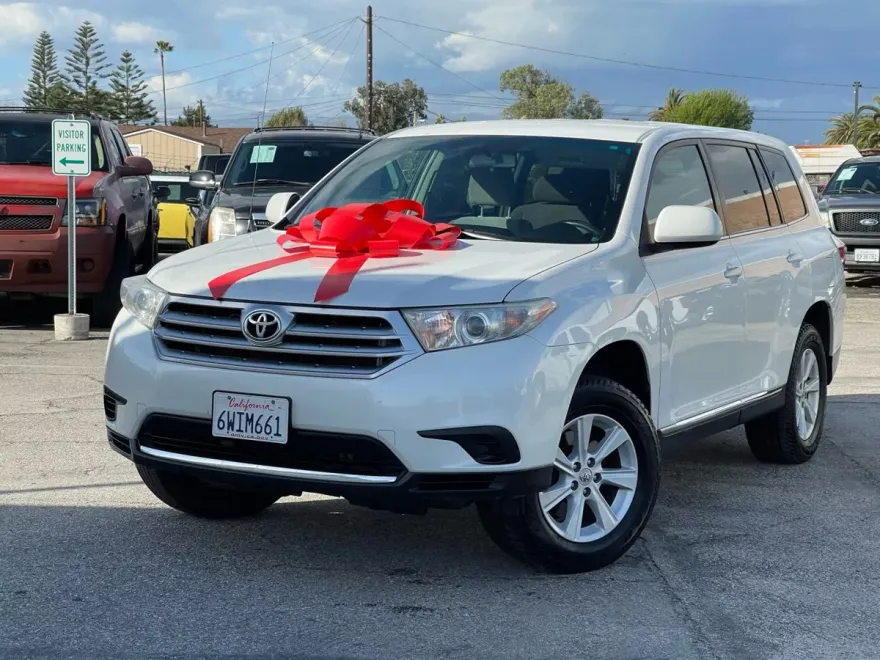 2012 Toyota Highlander Sport photo 1