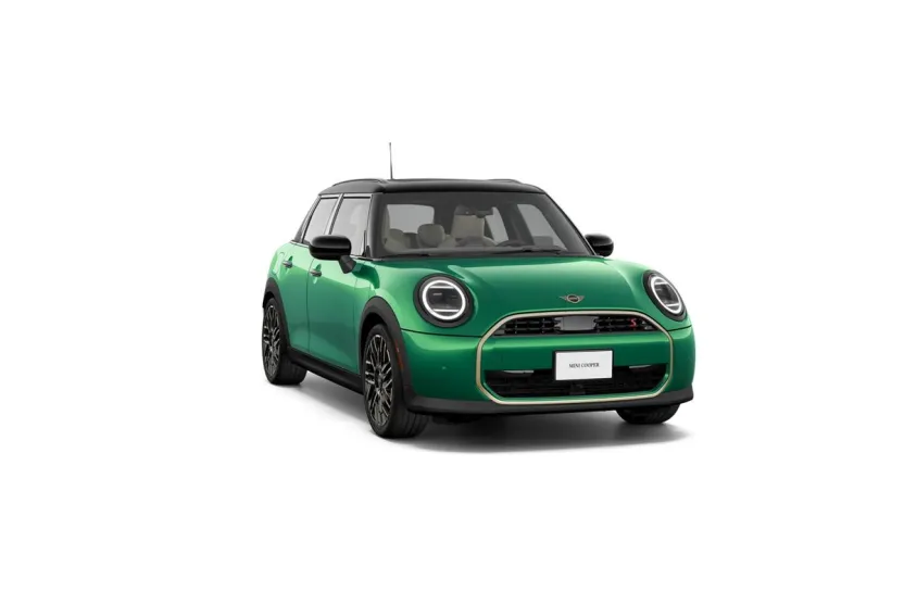 2026 Mini Cooper 4 Door Hardtop Signature photo 1