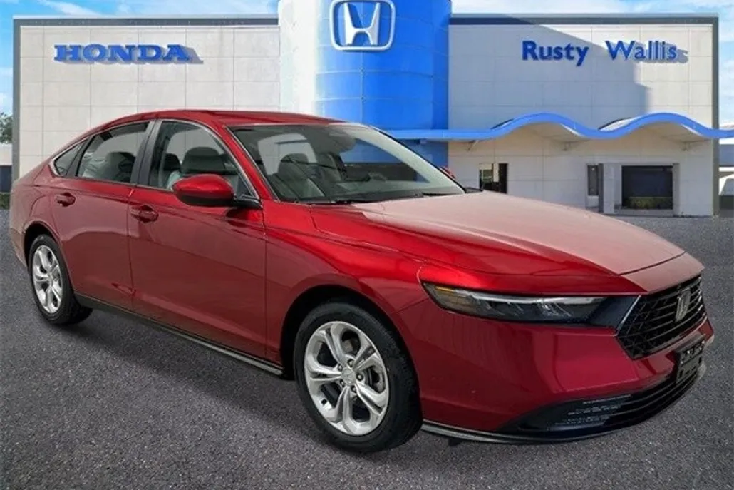 2025 Honda Accord LX photo 1