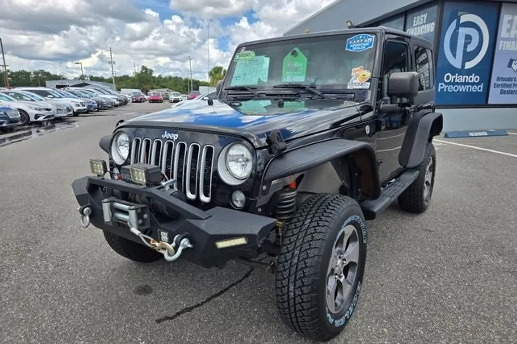 2016 Jeep Wrangler Sahara photo 1