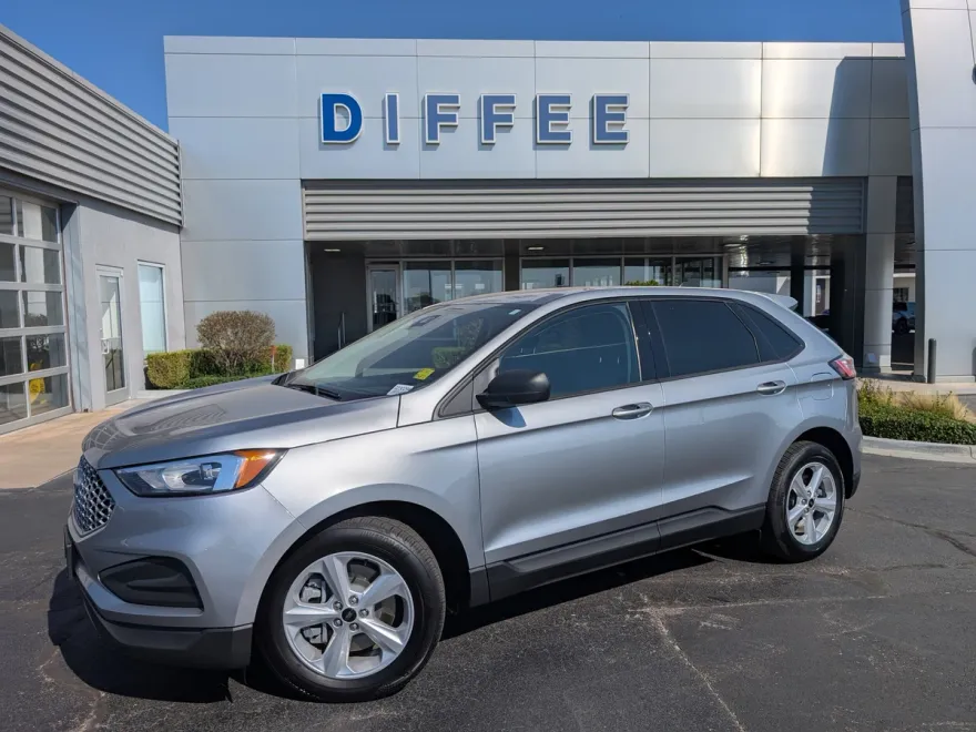 2024 Ford Edge SE photo 1