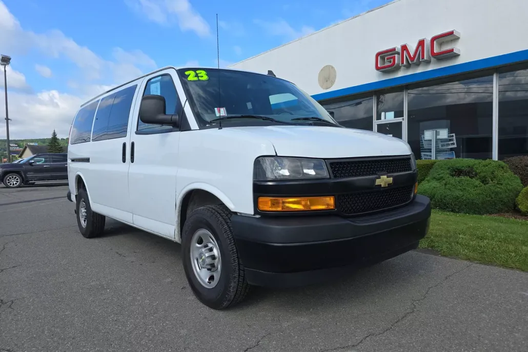 2023 Chevrolet Express Passenger LS photo 1