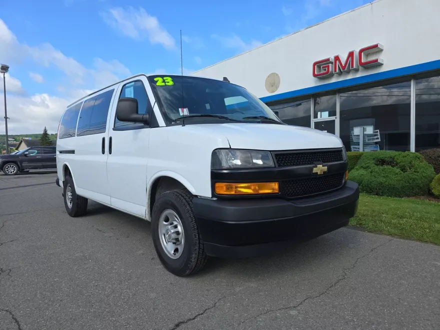 2023 Chevrolet Express Passenger LS photo 1