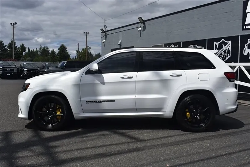 2021 Jeep Grand Cherokee Trackhawk photo 1