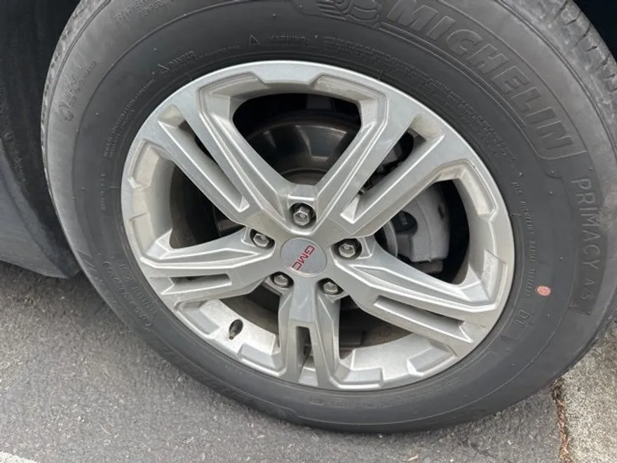 2024 Gmc Terrain SLE photo 1