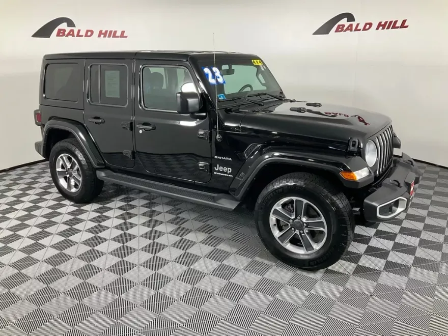 2023 Jeep Wrangler Sahara photo 1