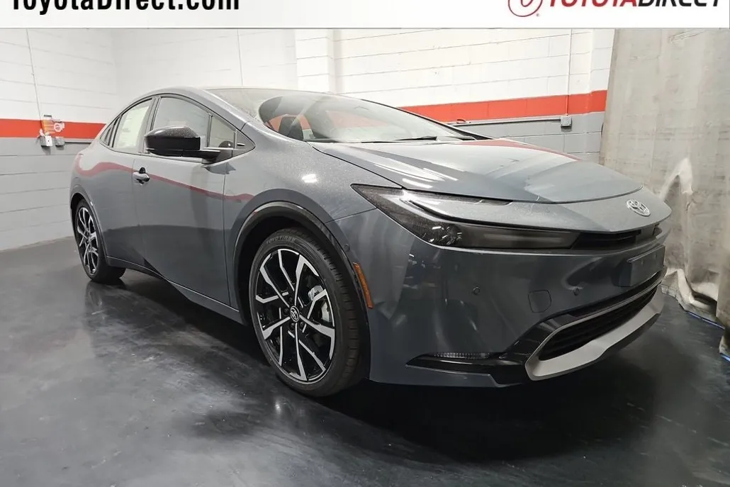 2026 Toyota Prius Plug-in Hybrid XSE Premium photo 1