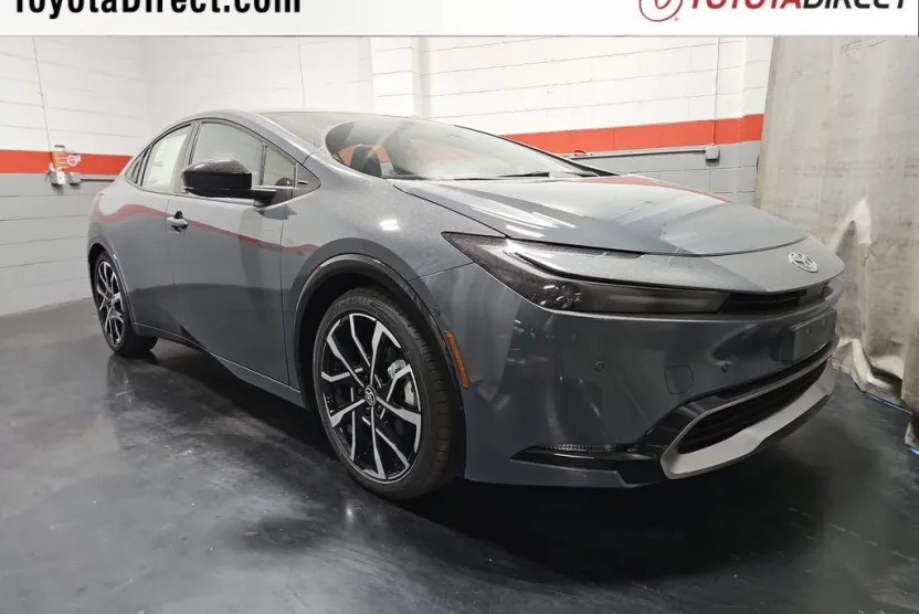 2026 Toyota Prius Plug-in Hybrid XSE Premium photo 1