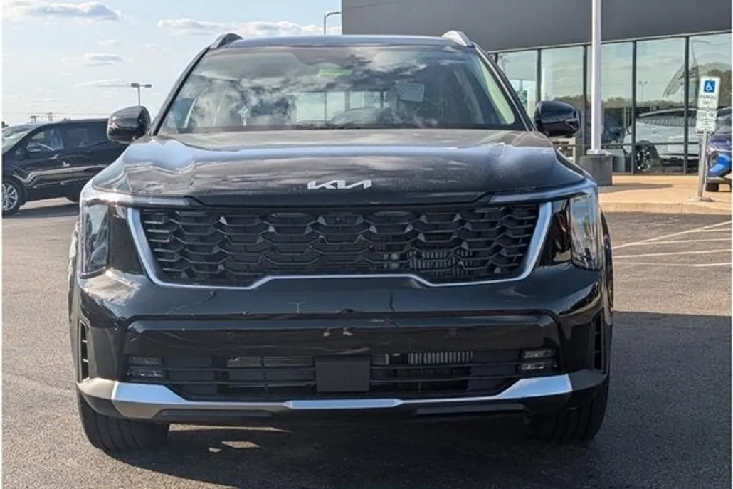 2025 Kia Sorento SX photo 1