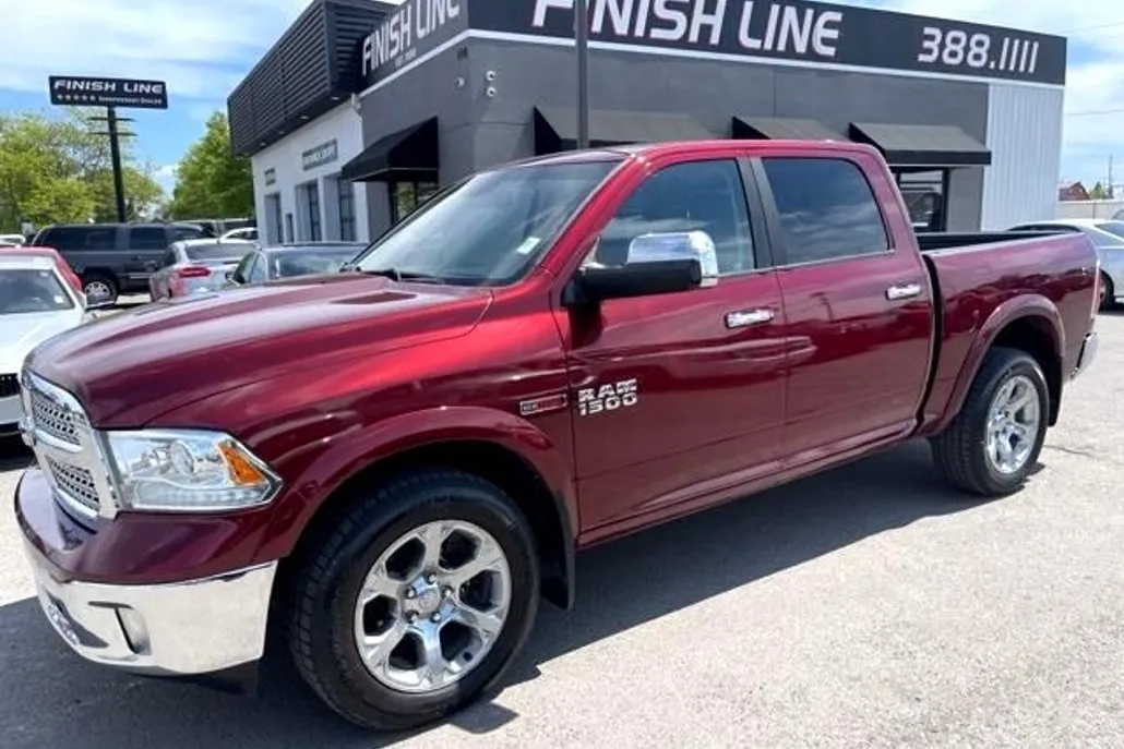 2017 Ram 1500 Laramie photo 1