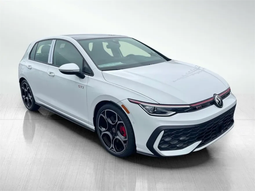 2025 Volkswagen Golf GTI Autobahn photo 1
