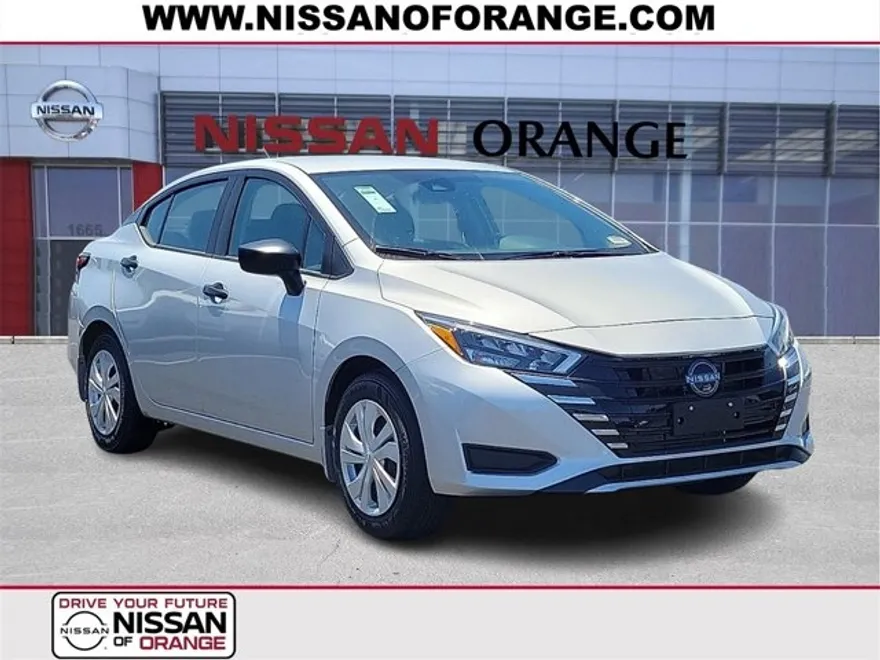 2025 Nissan Versa S photo 1