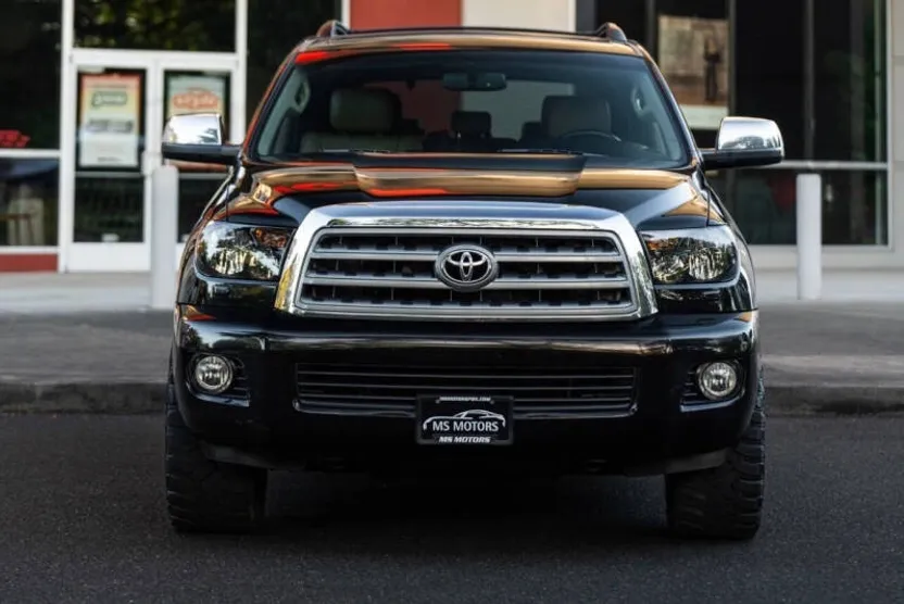 2012 Toyota Sequoia Limited photo 1