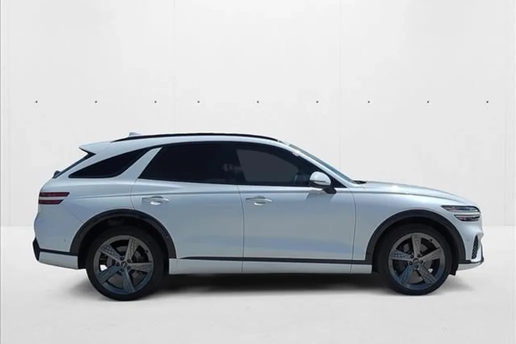 2022 Genesis GV70 3.5T Sport photo 1