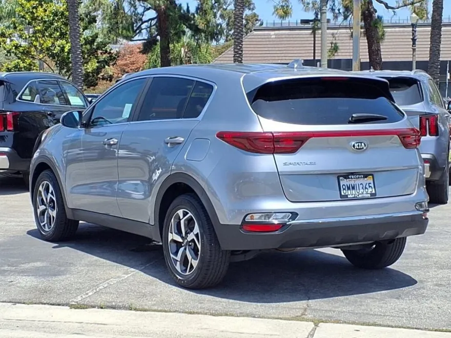 2020 Kia Sportage LX photo 1