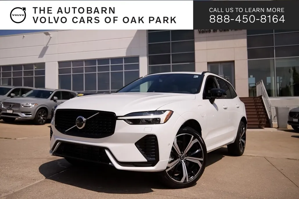 2025 Volvo XC60 Hybrid T8 photo 1