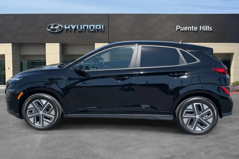 2023 Hyundai Kona Electric SE photo 1