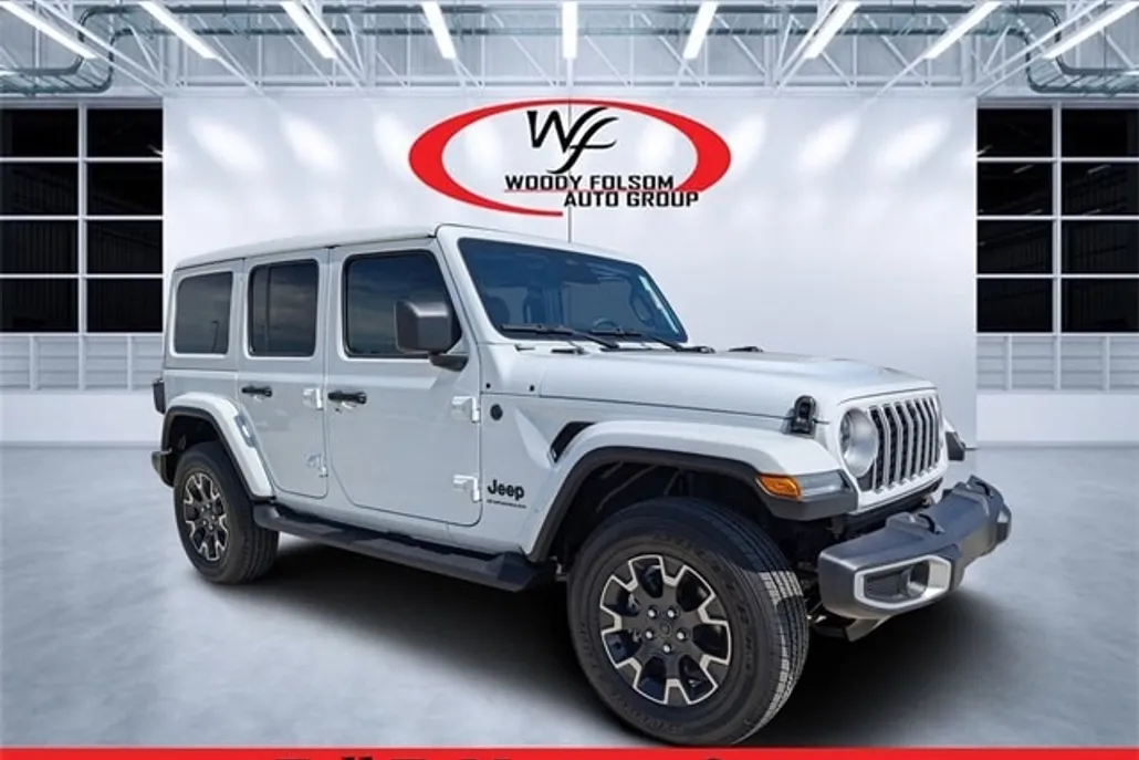 2025 Jeep Wrangler Sahara photo 1