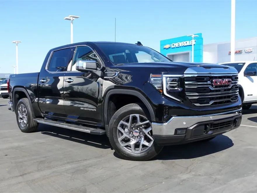 2026 Gmc Sierra 1500 SLT photo 1