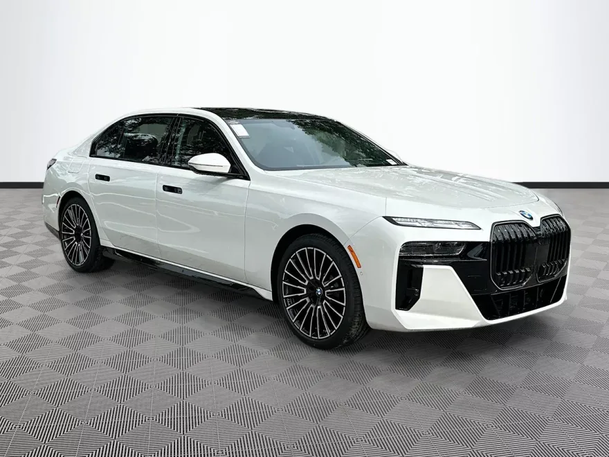 2026 Bmw 740i photo 1