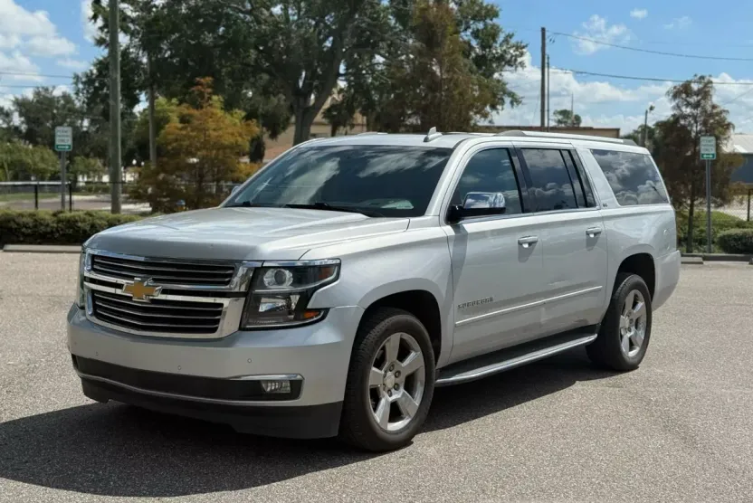 2016 Chevrolet Suburban LTZ photo 1