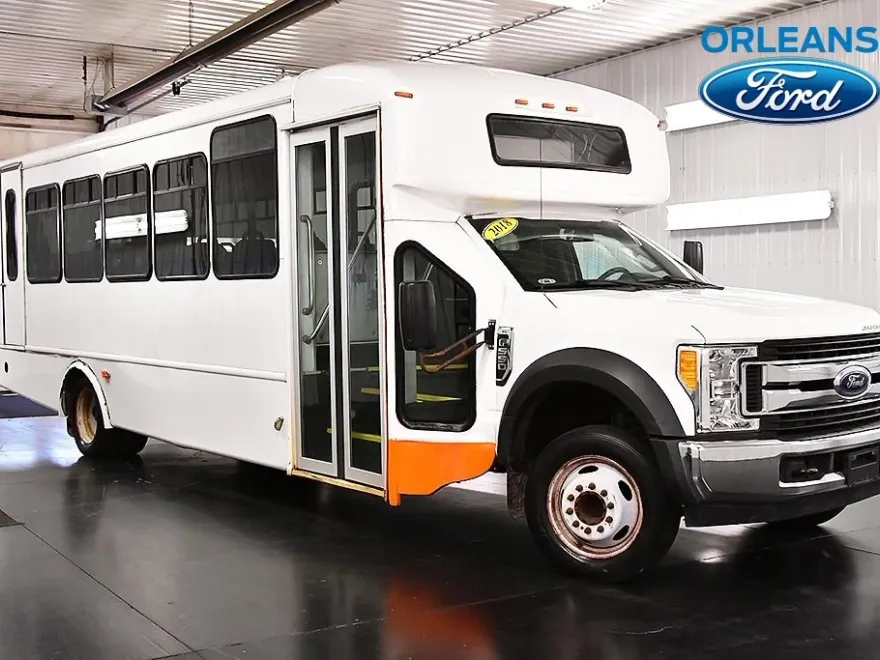 2017 Ford F-550 XL photo 1