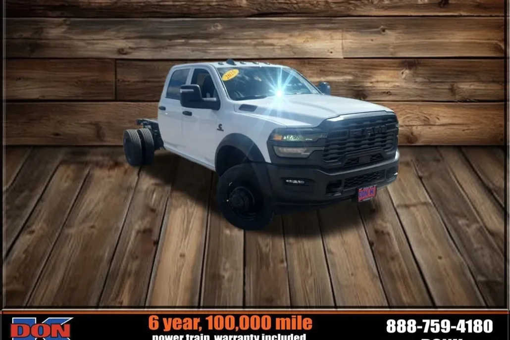2025 Ram 5500 Tradesman photo 1