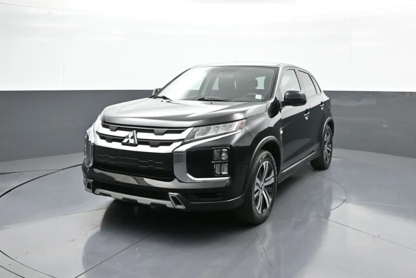 2020 Mitsubishi Outlander Sport ES photo 1